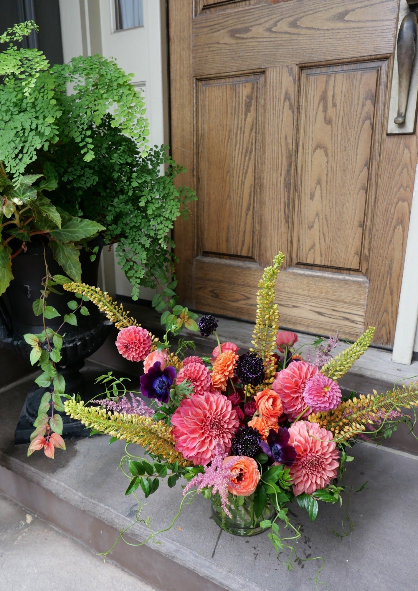 Seasonal Vase Arrangement Subscription
