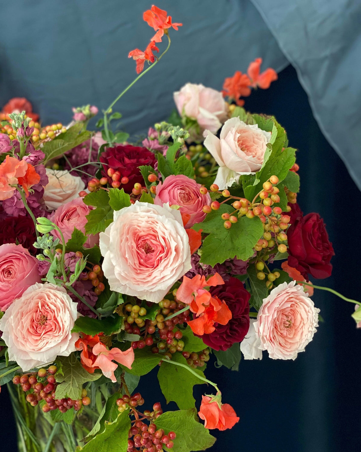 Monthly Subscription: Vase Arrangement