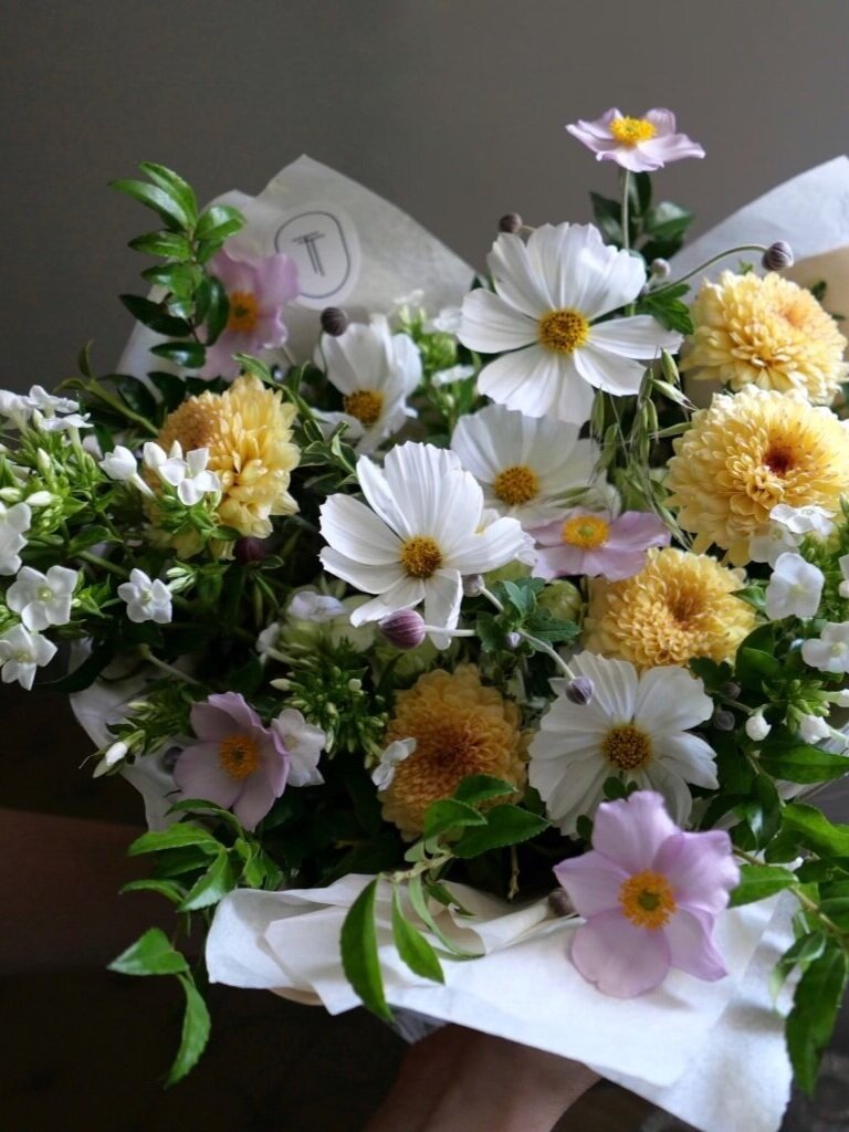 Signature Hand-Wrapped Bouquet